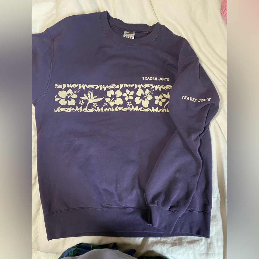 trader joe’s crewneck